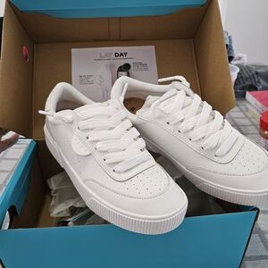 Reef White Leather Sneakers